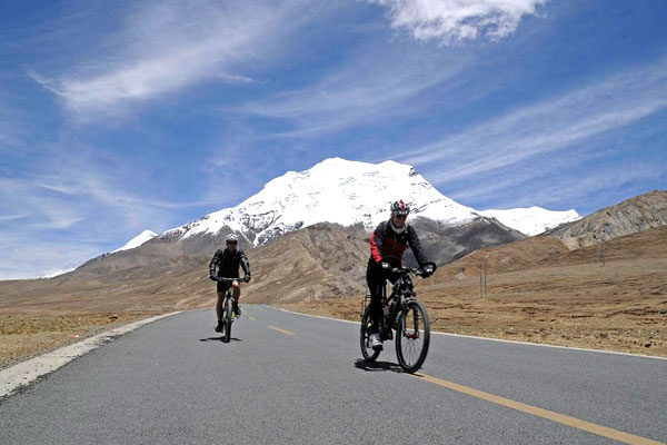Lhasa to Kathmandu Mountain Bike Tour
